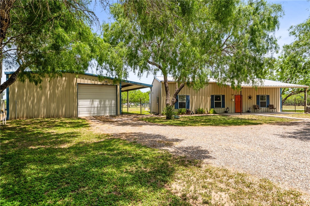 109 Frances Dr W Property Photo 1