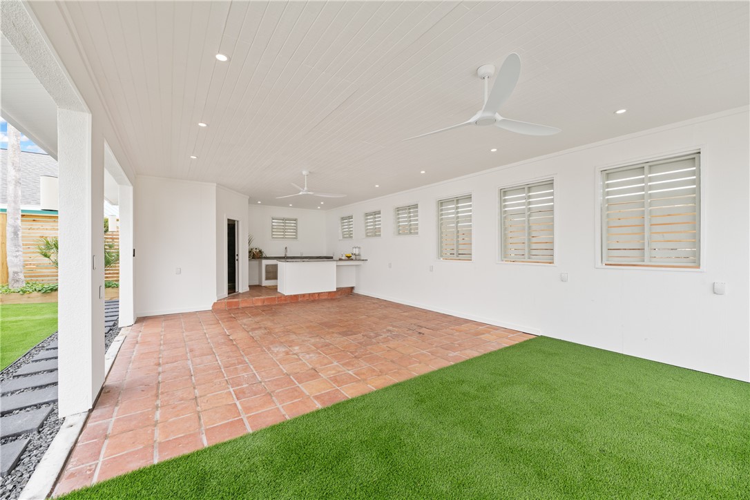 416 E Avenue C Ave Property Photo 7