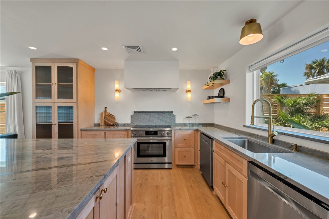 416 E Avenue C Ave Property Photo 14