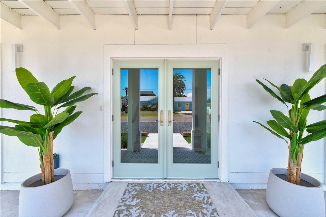 416 E Avenue C Ave Property Photo 36