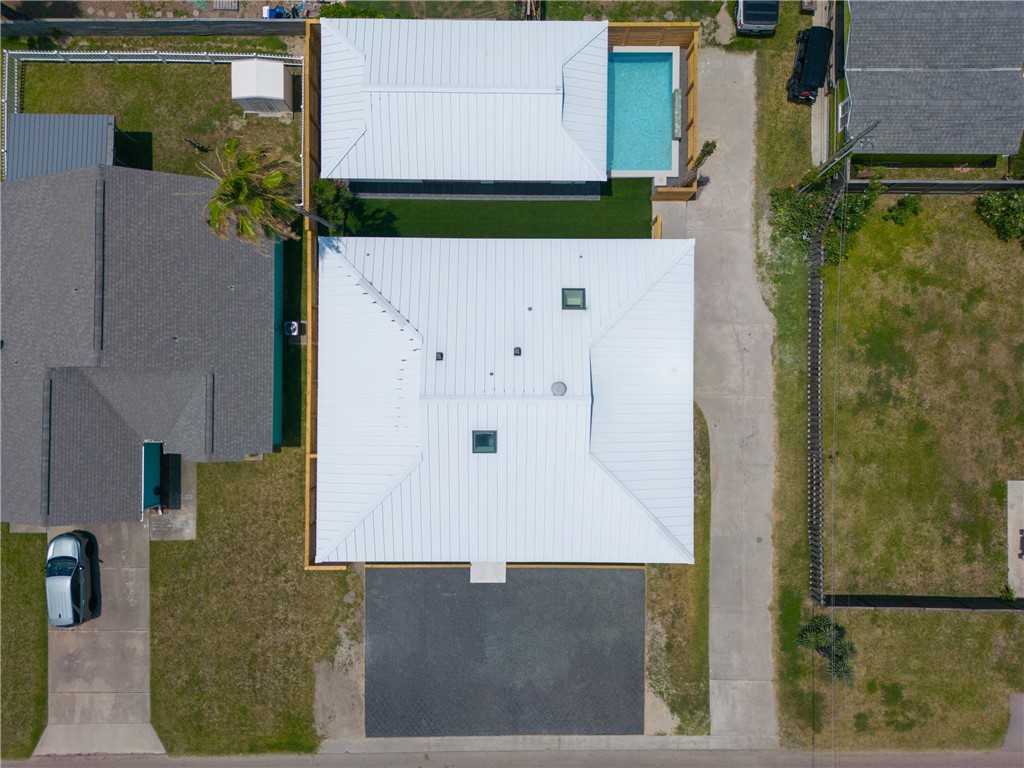 416 E Avenue C Ave Property Photo 37