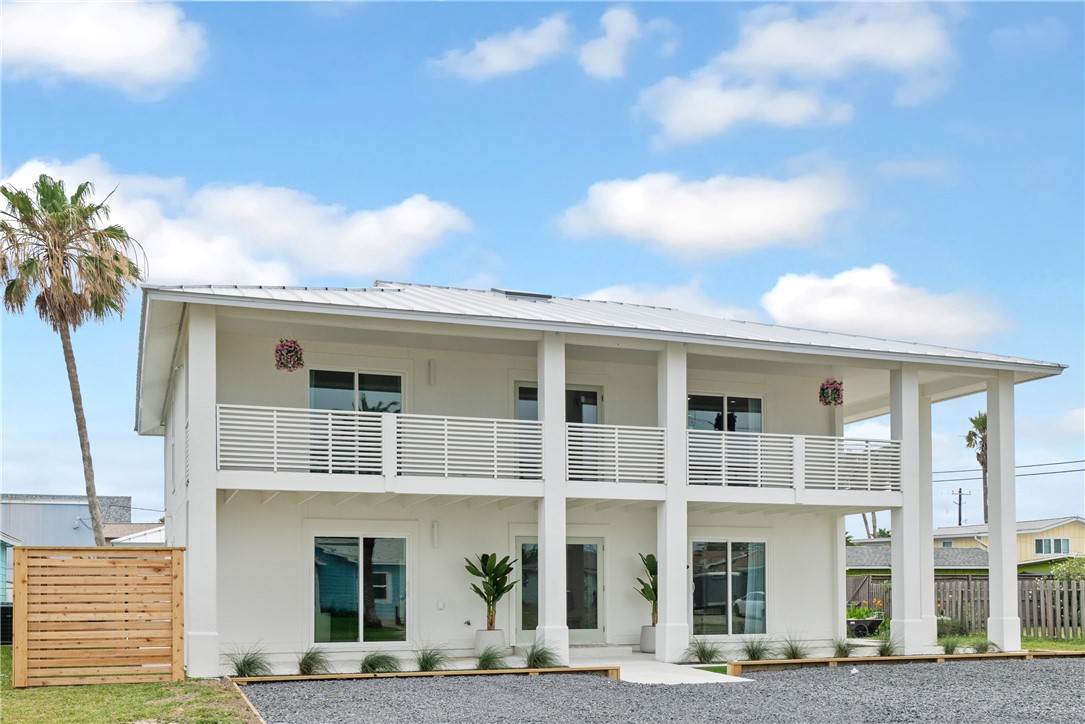 416 E Avenue C Ave Property Photo 39