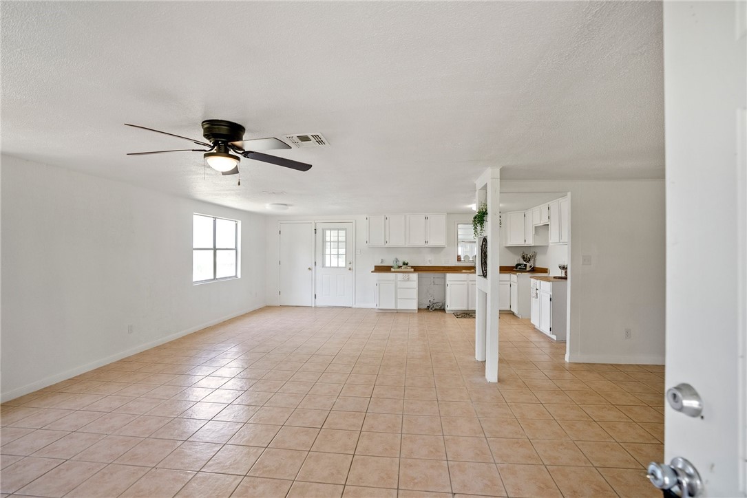 128 Live Oak Ln Property Photo 13