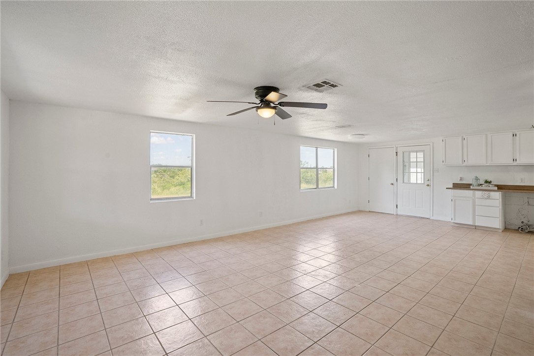 128 Live Oak Ln Property Photo 18