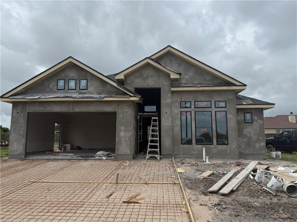 7633 Roman Dr Property Photo