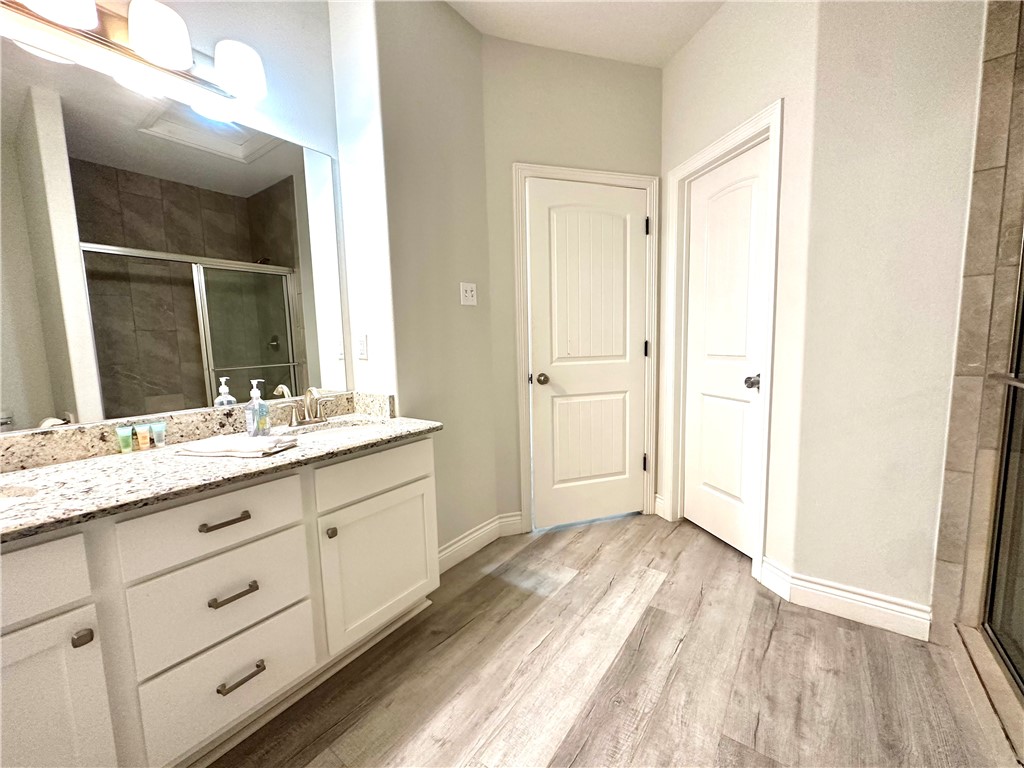 14818 Robla Dr Property Photo 27