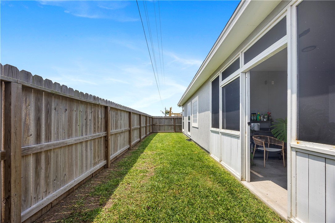 7746 Krypton Dr Property Photo 19
