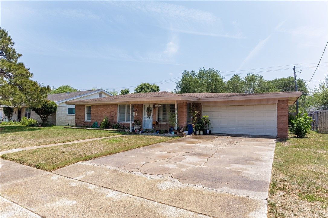10639 Emmord Loop Property Photo 3