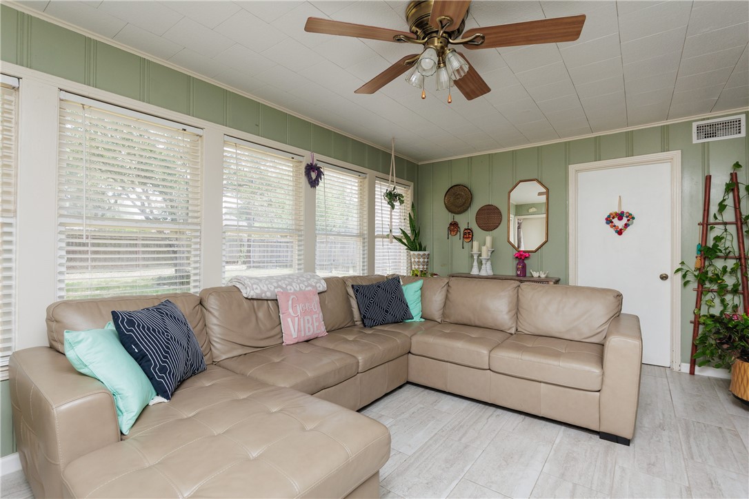 10639 Emmord Loop Property Photo 16