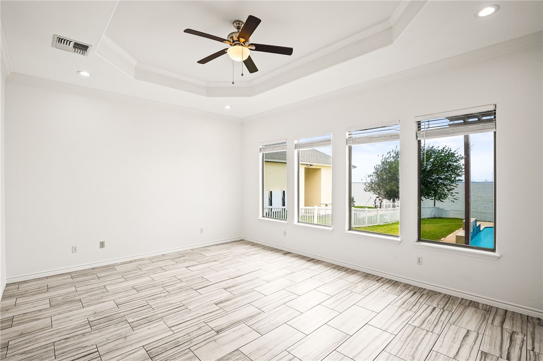 1331 Bayview Dr Property Photo 20