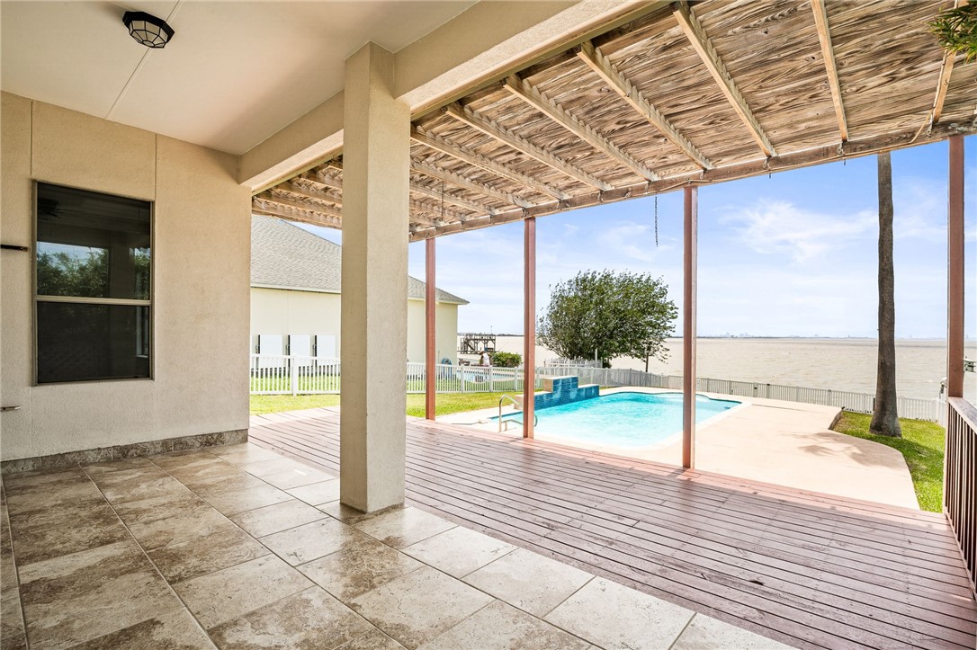 1331 Bayview Dr Property Photo 30