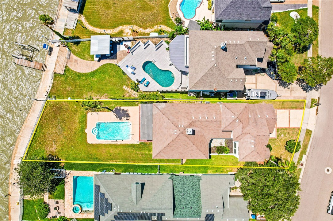 1331 Bayview Dr Property Photo 36