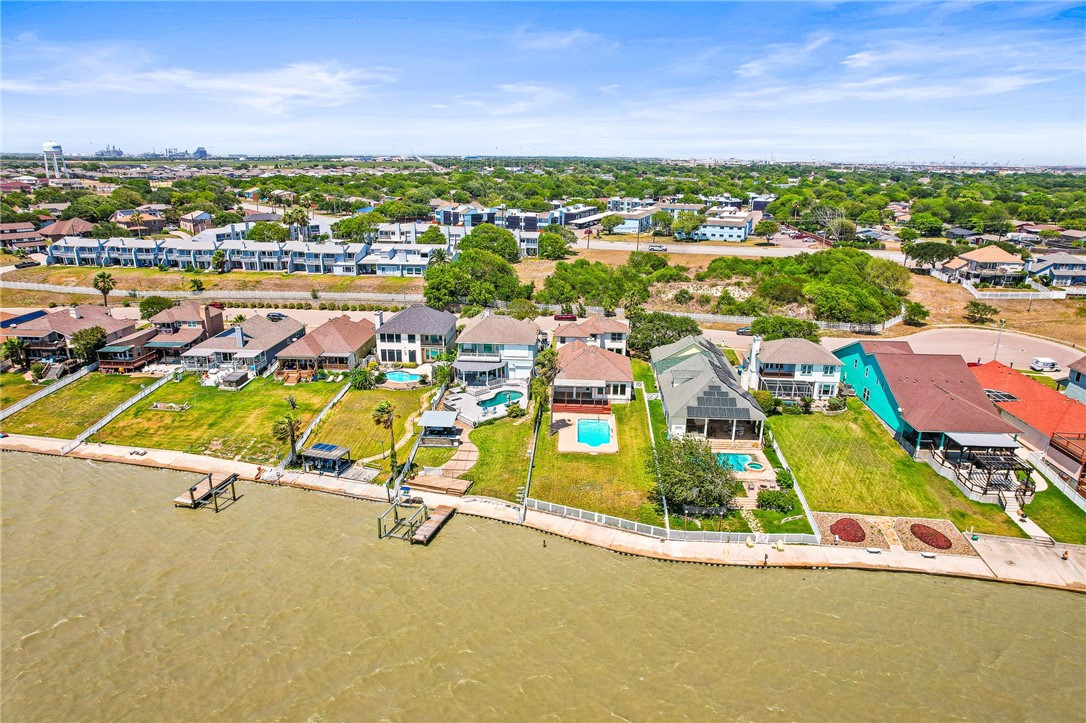 1331 Bayview Dr Property Photo 39