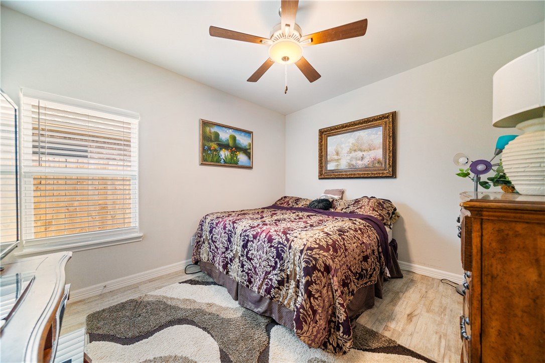 100 Meadowbrook Dr Property Photo 18