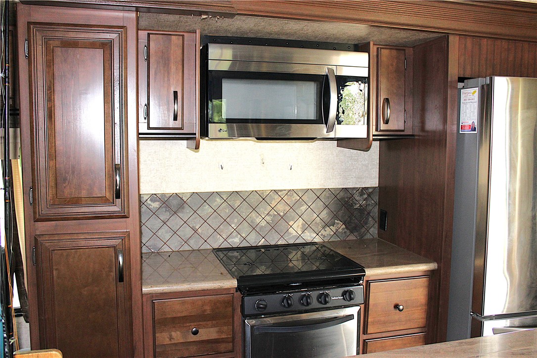 703 N Verne St Property Photo 13