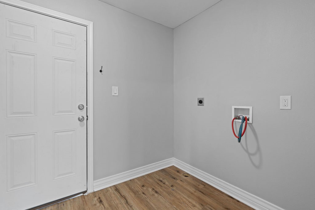 800 Avenue B Property Photo 15