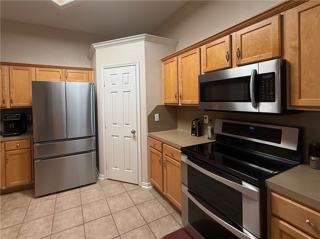 177 Whistlers Cove Property Photo 10