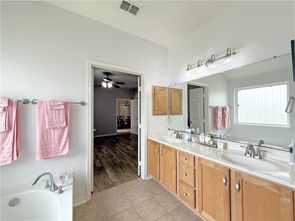 177 Whistlers Cove Property Photo 15