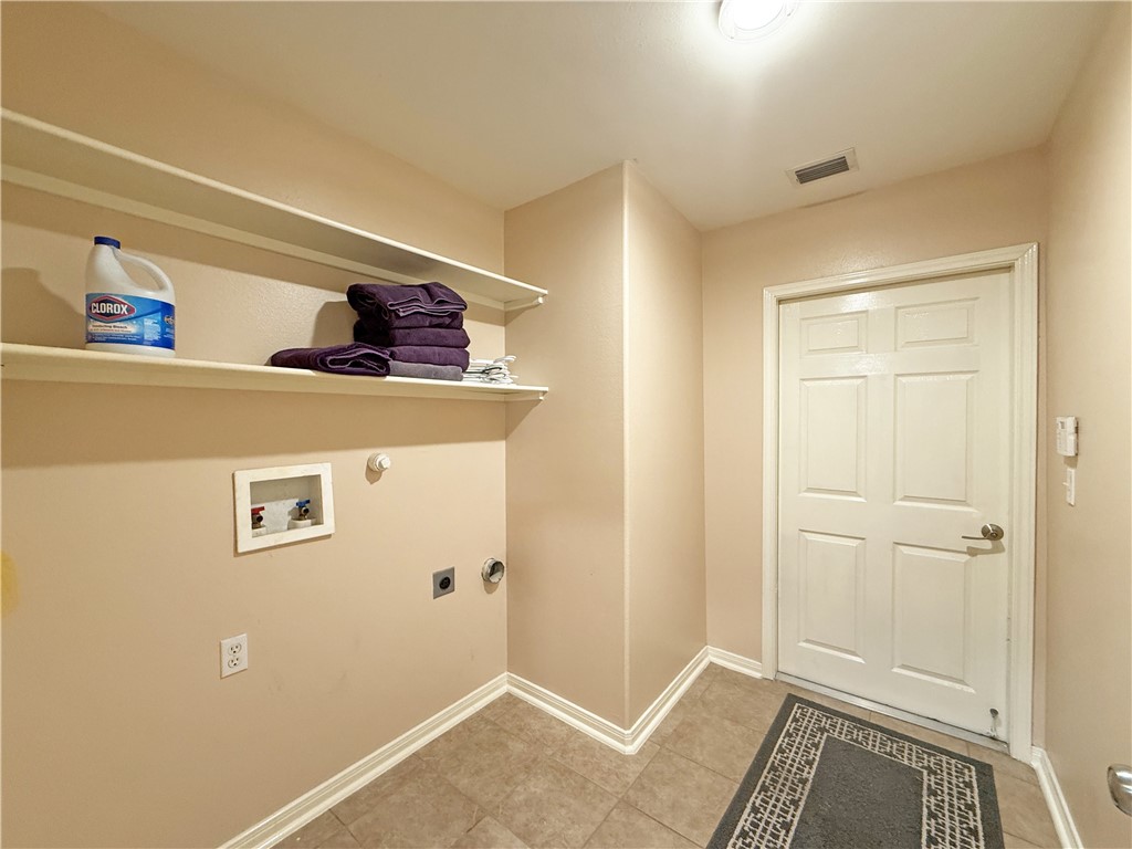 177 Whistlers Cove Property Photo 19