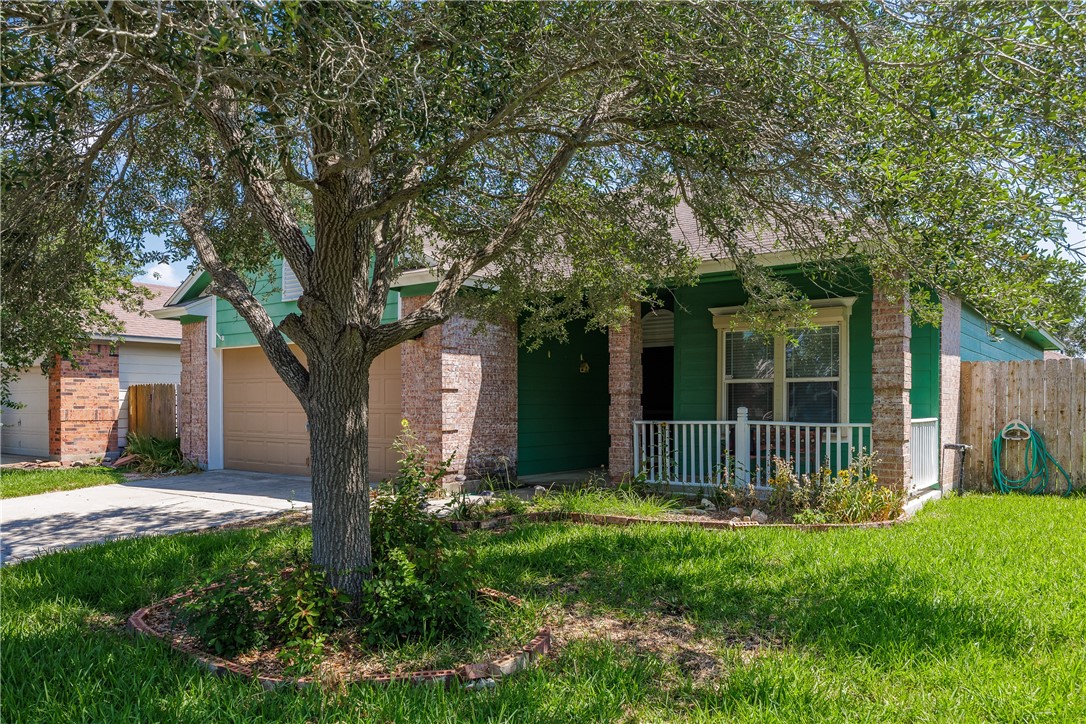 6513 Purplewing Dr Property Photo 1