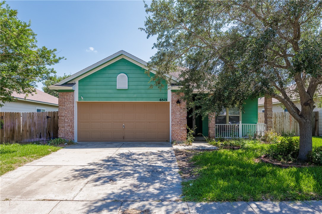 6513 Purplewing Dr Property Photo 3