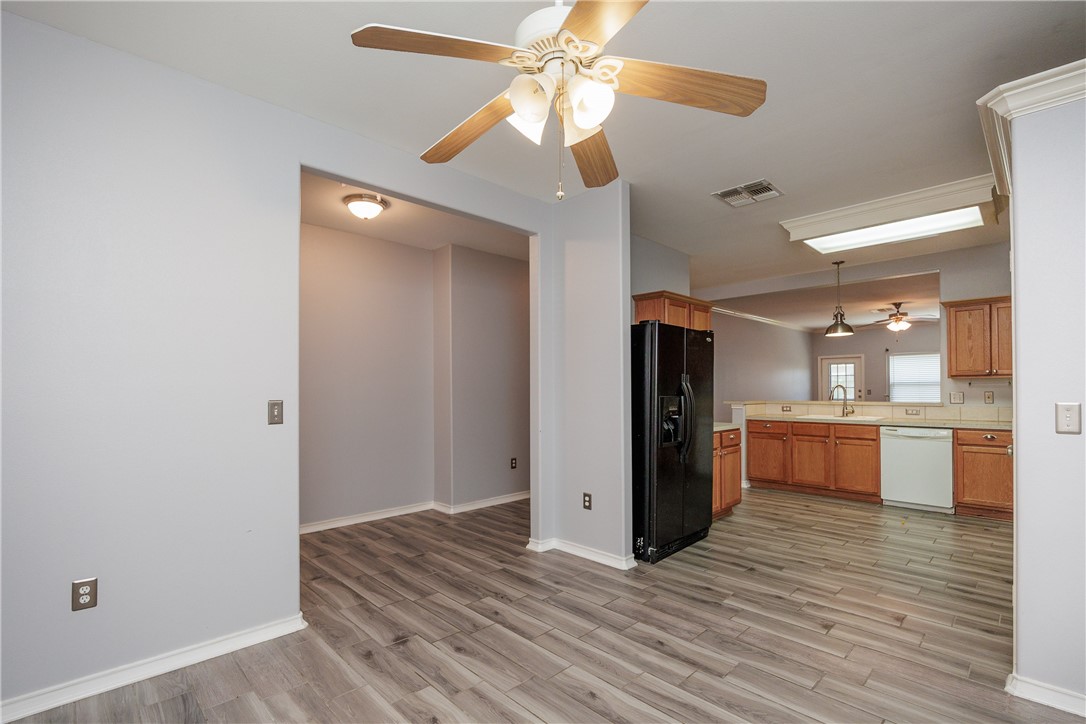 6513 Purplewing Dr Property Photo 8