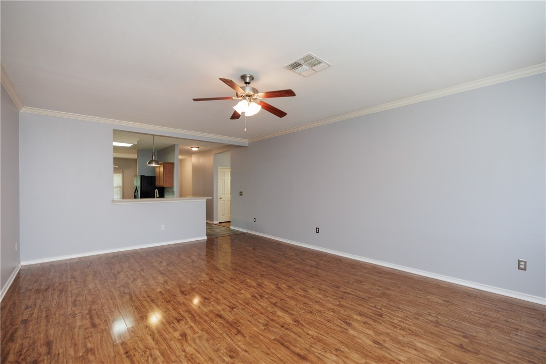6513 Purplewing Dr Property Photo 15