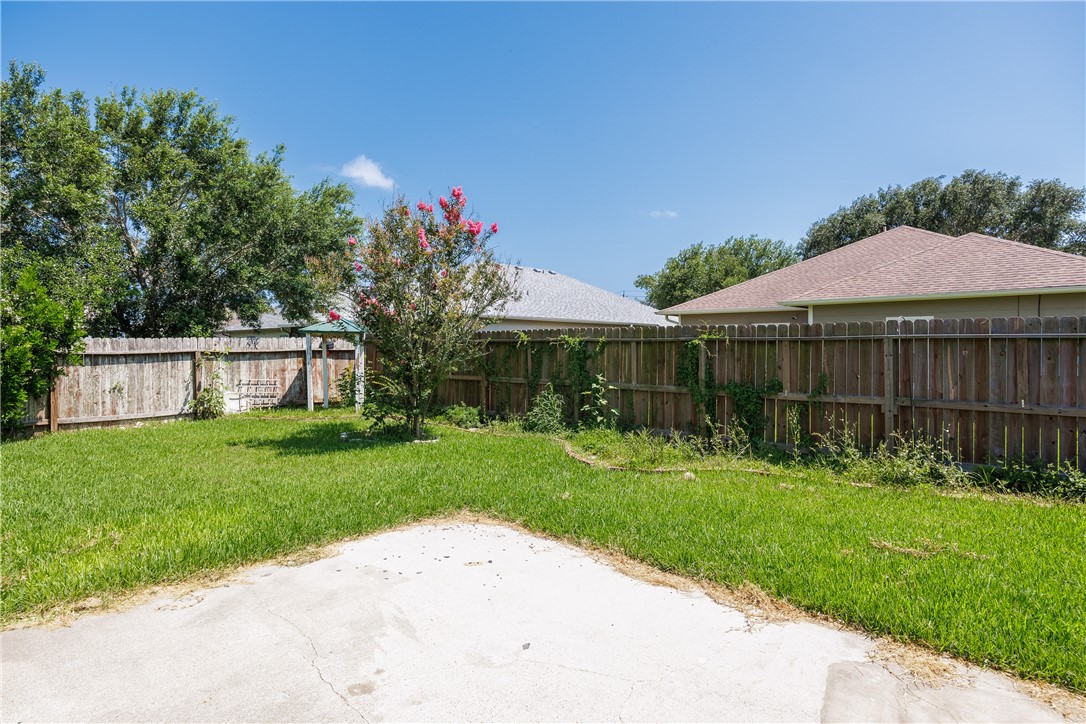6513 Purplewing Dr Property Photo 32
