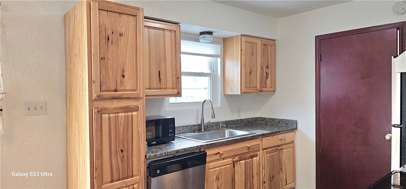 4718 Cedar Pass Dr F Property Photo 8