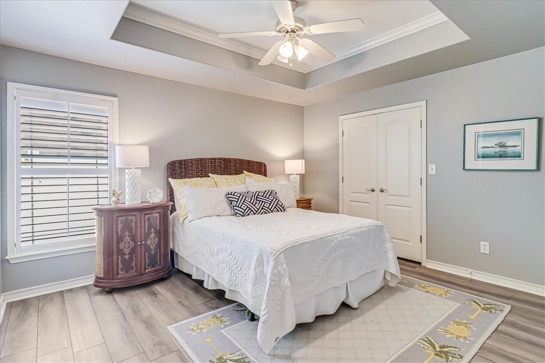 14901 Windward Dr 204 Property Photo 26
