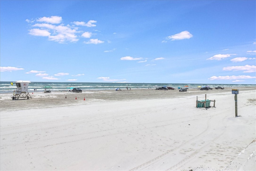 14901 Windward Dr 204 Property Photo 39