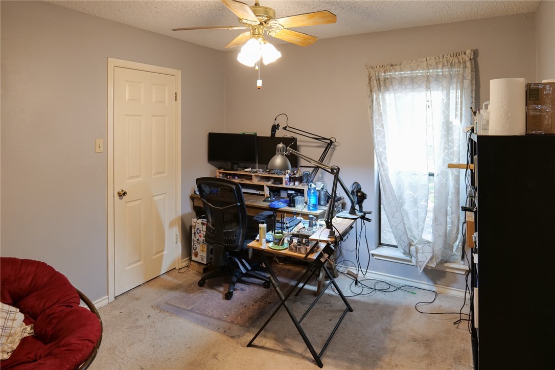 14929 Red River Dr Property Photo 12
