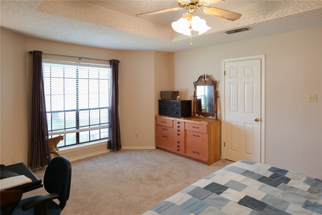 14929 Red River Dr Property Photo 16