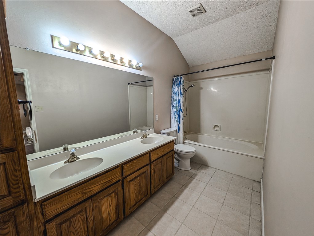 14929 Red River Dr Property Photo 21