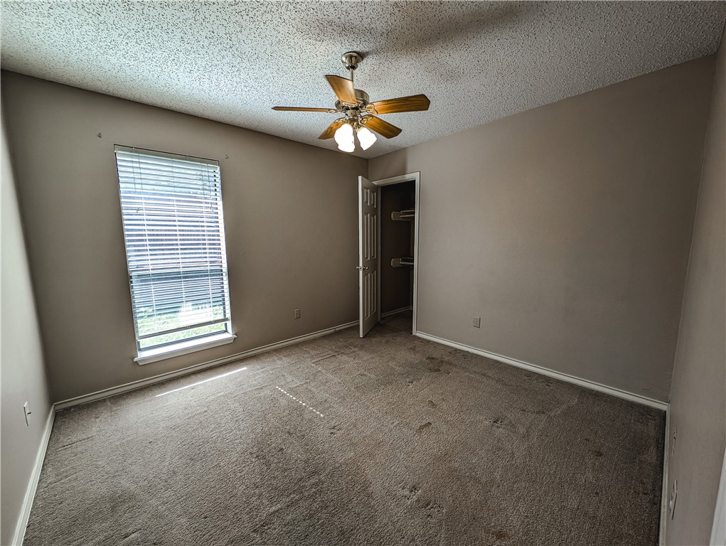 14929 Red River Dr Property Photo 22
