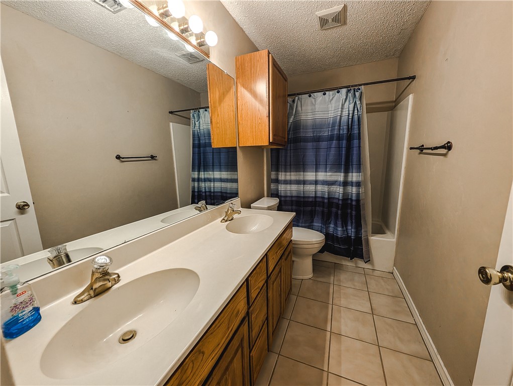 14929 Red River Dr Property Photo 23