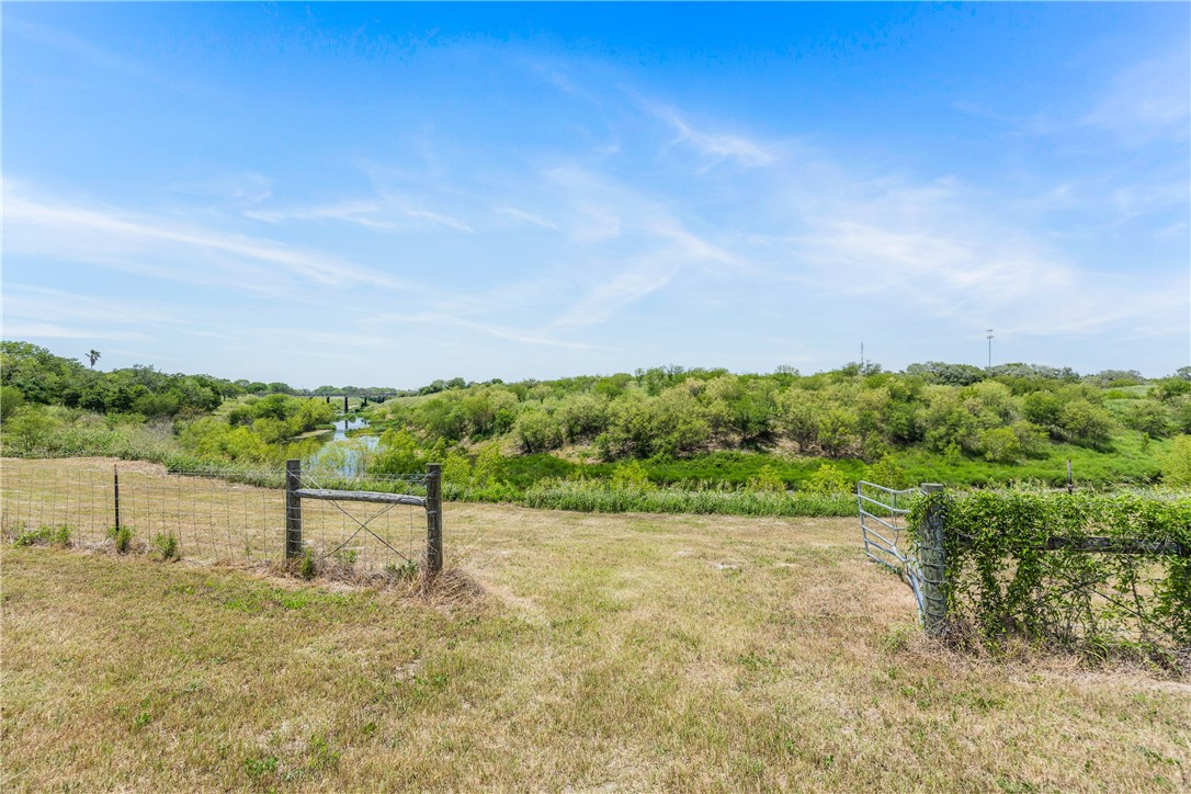 645 N Pirate Blvd Property Photo 38