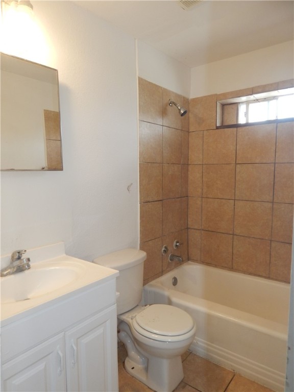 638 Glazebrook St 2 Property Photo 8