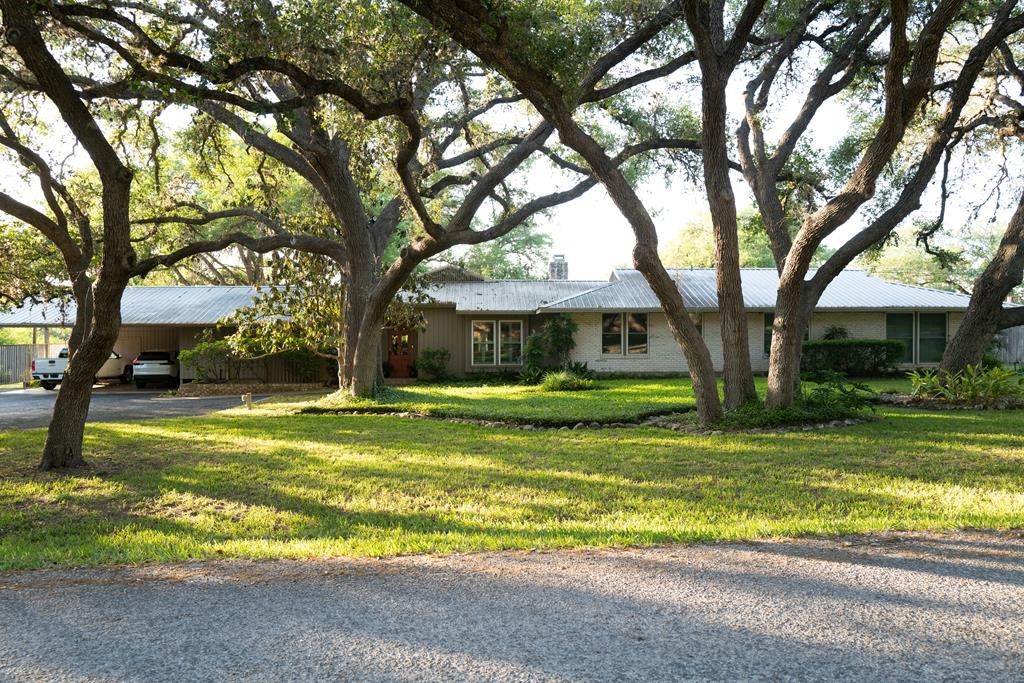161 Red Bird Property Photo 1