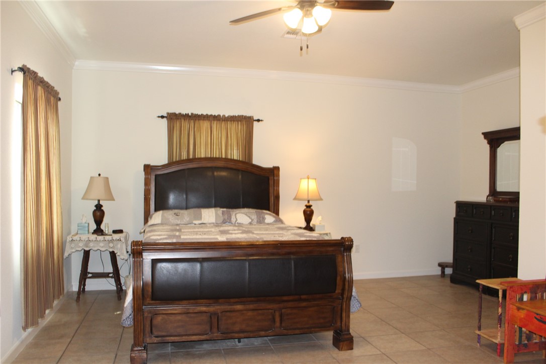 100 Choke Canyon Property Photo 8