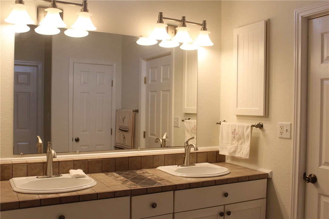 100 Choke Canyon Property Photo 9