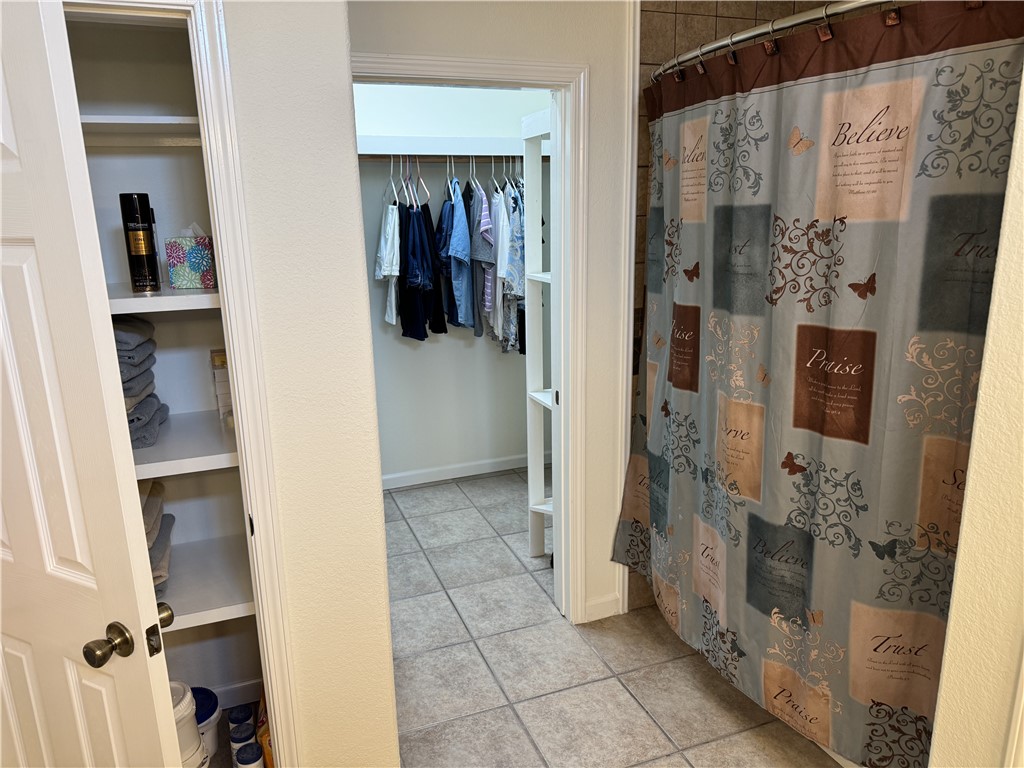 100 Choke Canyon Property Photo 10