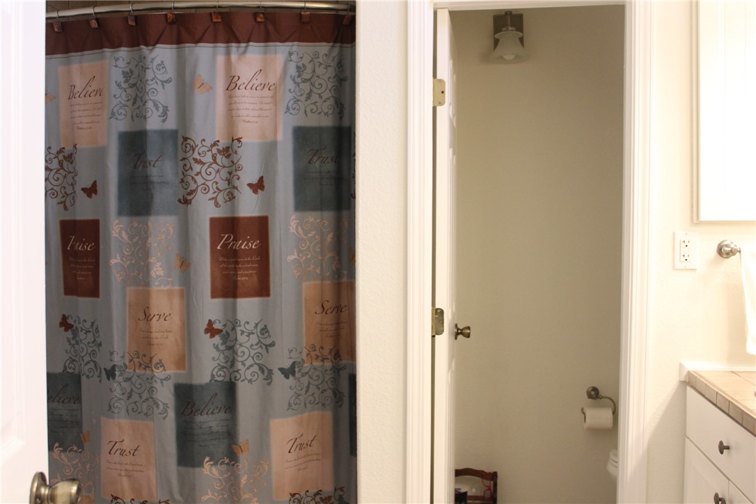 100 Choke Canyon Property Photo 11