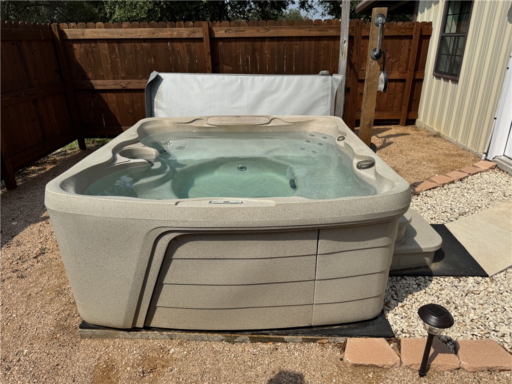 100 Choke Canyon Property Photo 20