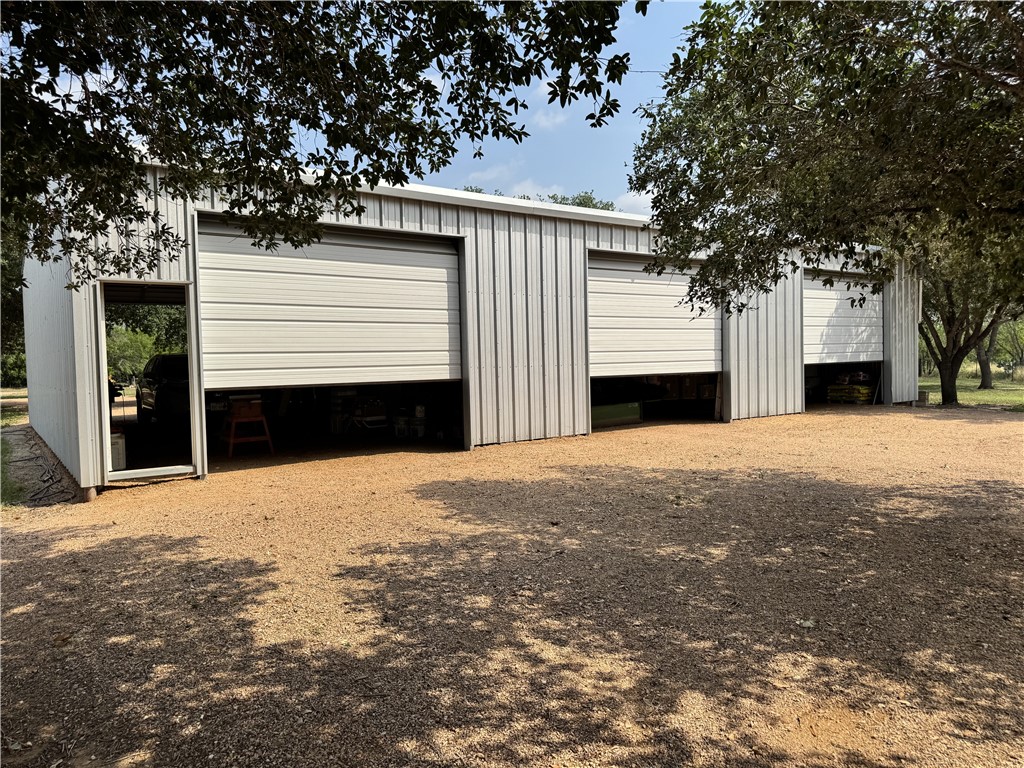 100 Choke Canyon Property Photo 21