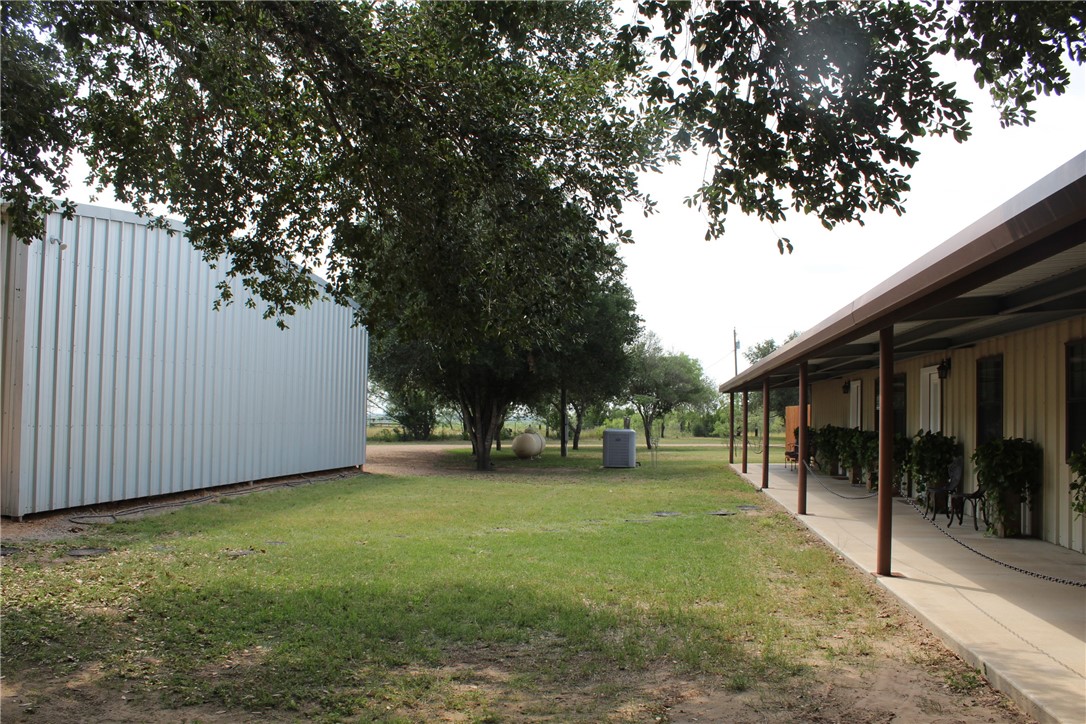 100 Choke Canyon Property Photo 27