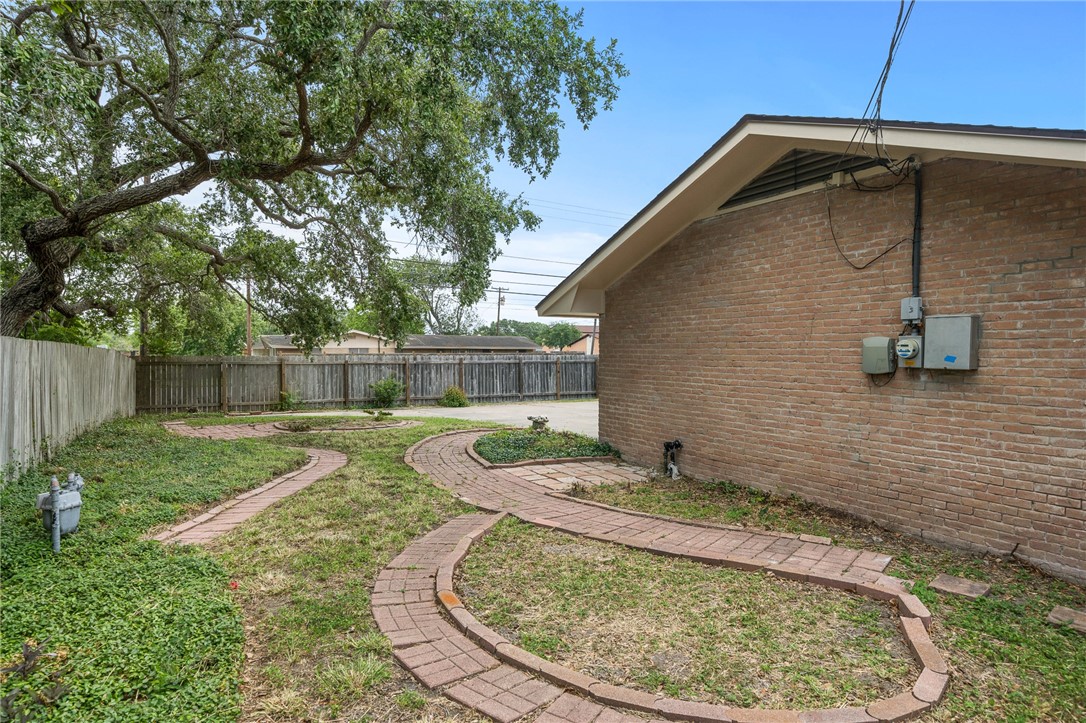 502 Meadowbrook Dr Property Photo 23