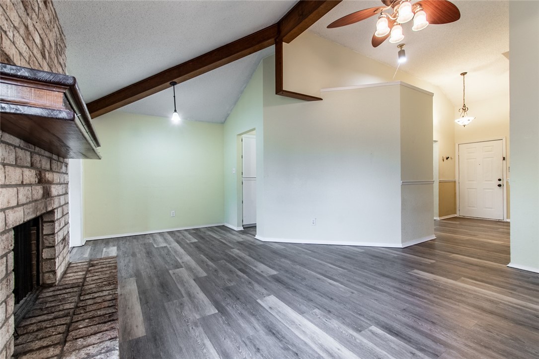 2213 Alazan Dr Property Photo 9