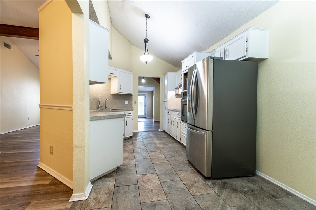 2213 Alazan Dr Property Photo 11