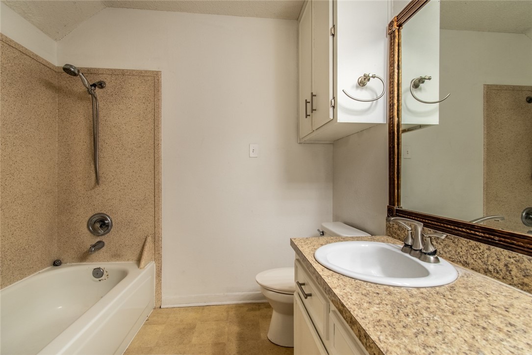 2213 Alazan Dr Property Photo 23